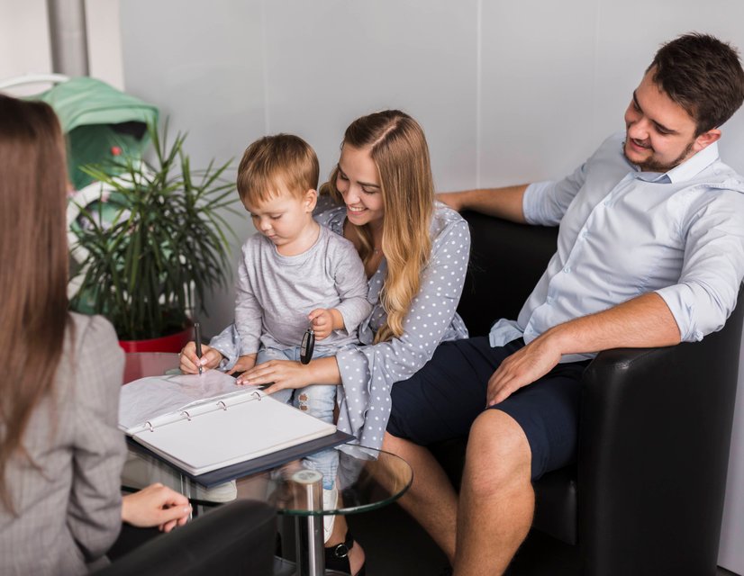 Family meeting with attorney discussing legal guidance